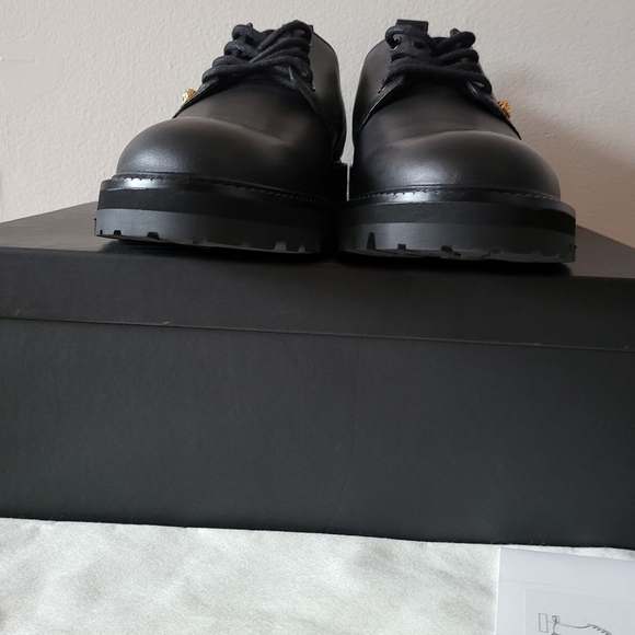 Versace Men's Black Leather Shoes - Picture 8 of 11